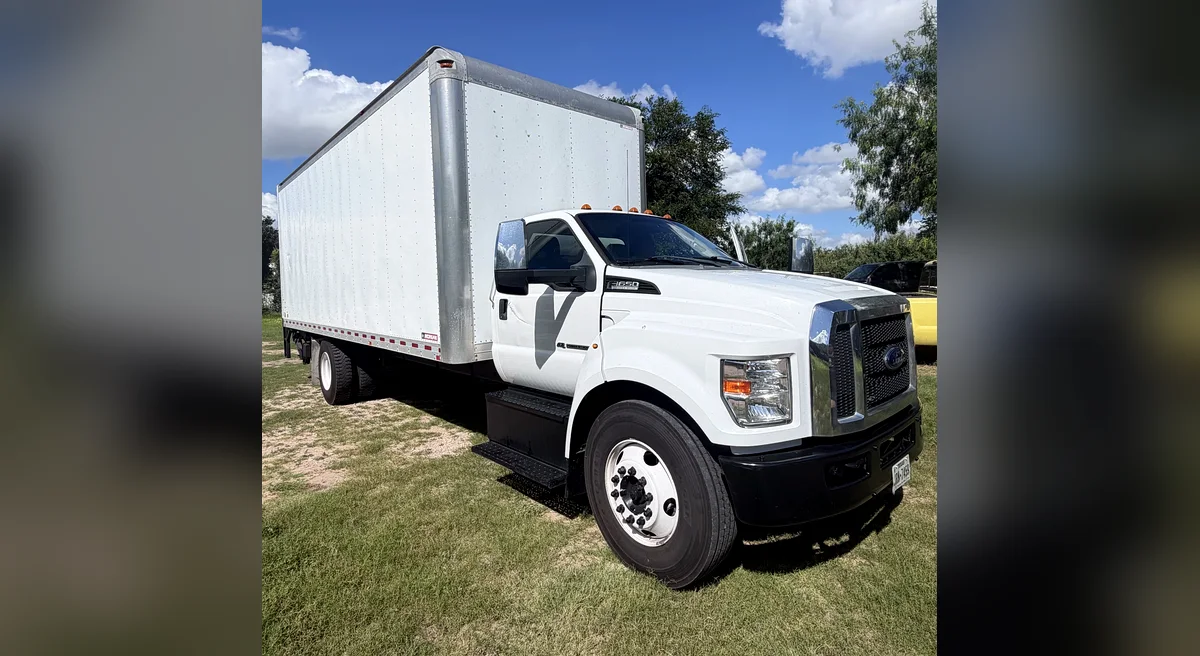 Ford F-650 Box Truck